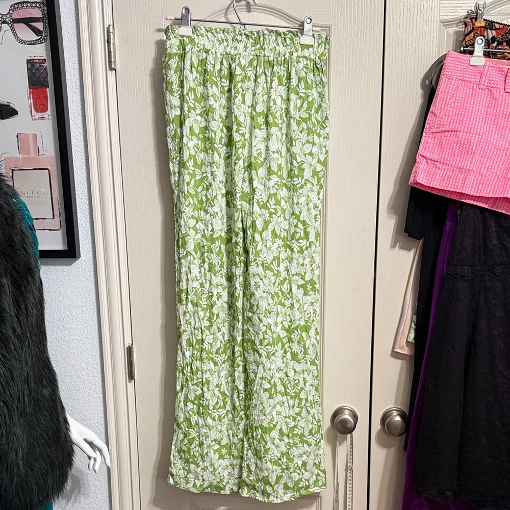 NWT Cotton Bleu Boutique Green Floral Print High Waist Pants Summer Resort - Picture 3 of 6